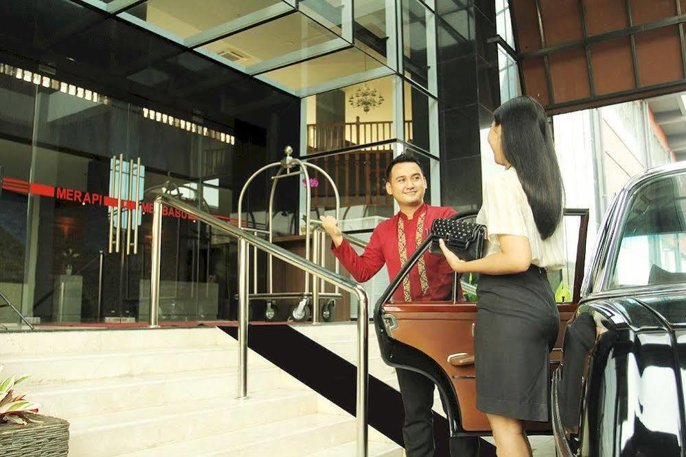 Merapi Merbabu Hotels Bekasi Exterior foto